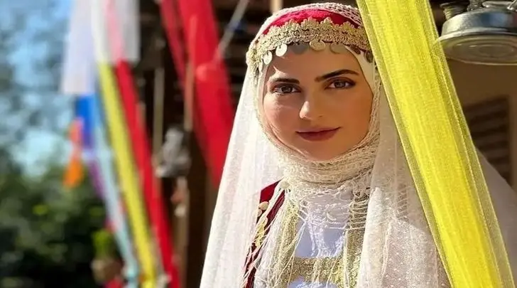 استایل «بهاره» سریال سوجان در 26 سالگی