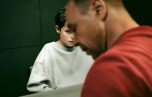 «نوجوانی» سریالی باورپذیر و عمیقاً تأثیرگذار/ برداشت‌هایی سیاه از مردانگی