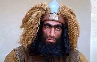  چالش جالب قیاسی و حدادی: رانندگی با پژو ۲۰۷ با قد ۲۱۸ سانتی 