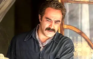 پاپاراتزی ایرانی؛ عکسی از کودکی محسن تنابنده (نقی پایتخت) و پدرش 