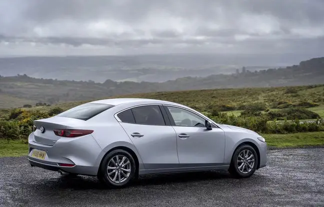 قیمت مزدا ۳ وارداتی گروه بهمن اعلام شد [اردیبهشت ۱۴۰۴]