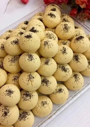 
خوشمزه بپزید؛ طرز تهیه شیرینی آردی؛ ویژه عید نوروز
