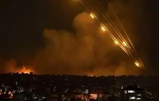 موشک ایرانی این‌گونه بر پدافند چند لایه غلبه می‌کند! + ویدئو