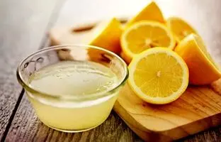 10خاصیت مصرف آب گرم و لیموترش به صورت ناشتا