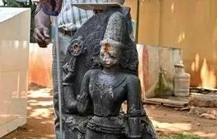 مجسمه ۷۰۰ ساله «ویشنو، خدای هندو» در ساحل
