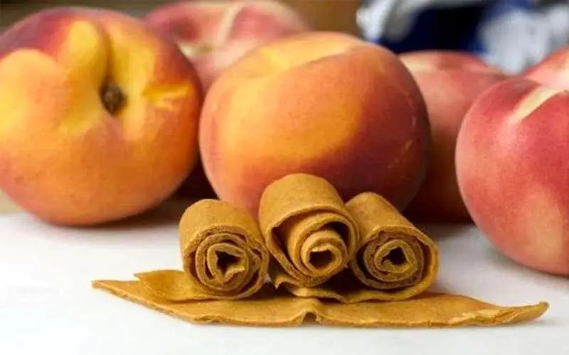 روش درست کردن لواشک شلیل؛ طعمی خانگی، طبیعی و بی‌نظیر