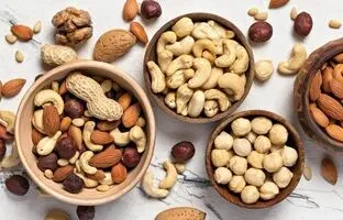 
چند نکته برای خرید آجیل و شیرینی شب/ چگونگی تشخیص آجیل سالم
