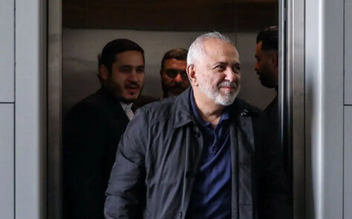 ظریف هم به تماشای خدای جنگ نشست! + عکس