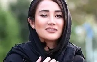  شب یلدا ۱۴۰۴: خانه بهاره افشاری با یک پیام خاص 