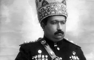 عکس قدیمی؛ «محمدعلی شاه در حال گفتگو با درباریان؛ سال 1285 