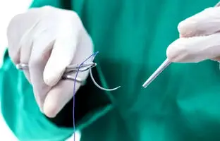 عودنوازی عجیب بیمار هنگام برداشت تومور مغزی + ویدئو