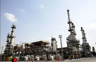 
پالایشگاه تهران در سلامت کامل به سر می‌برد/ فعالیت بدون وقفه ادامه دارد
