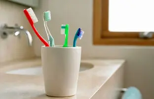 نحوه ضدعفونی کردن مسواک