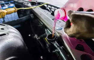  ۶ دلیل اصلی کم شدن آب رادیاتور خودرو