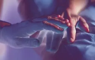 بدن انسان واقعاً می‌درخشد؟ /نوری مرموز که با مرگ خاموش می‌شود