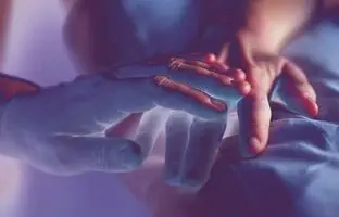 بدن انسان واقعاً می‌درخشد؟ /نوری مرموز که با مرگ خاموش می‌شود