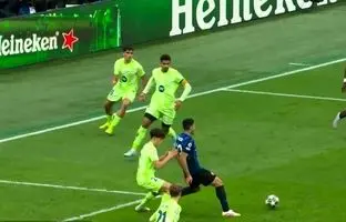 پاس گل تاریخی مهدی طارمی مقابل بارسلونا با گزارش فردوسی پور + ویدئو