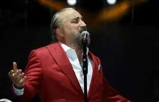 حال بد همسر وولکان کوناک پس از شنیدن خبر فوت ناگهانی این خواننده + ویدئو