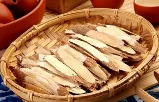 خواص گون؛ ریشه ای باستانی مرتبط با طول عمر + عوارض جانبی و توصیه های دوز مصرف