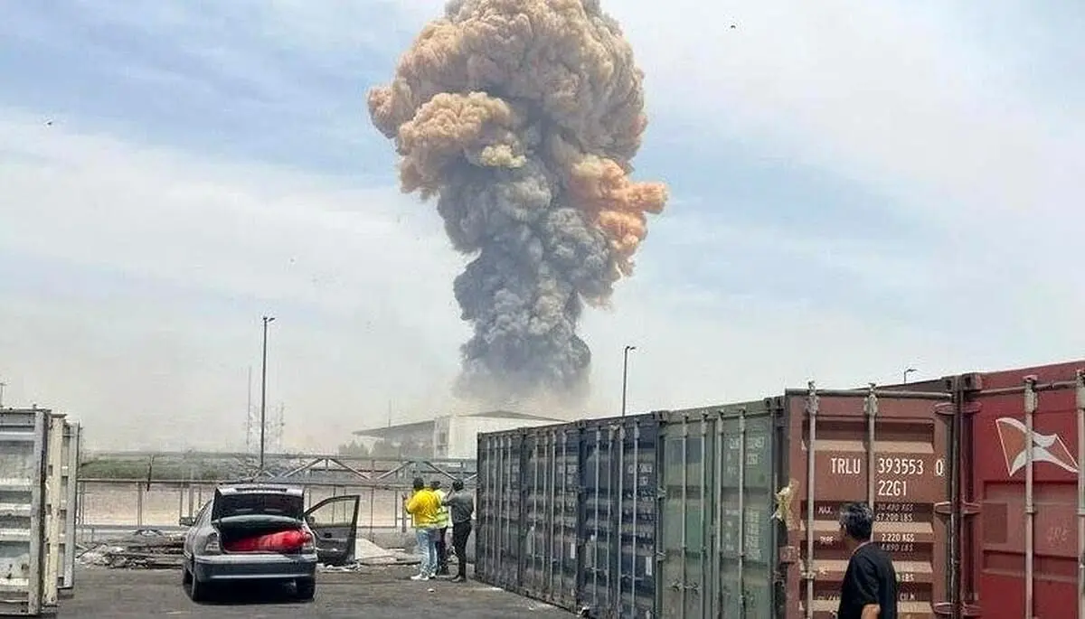 شاهکار عکاس ایرانی در دل دود بندر شهید رجایی