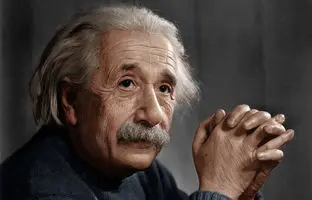 سفر در زمان؛ ژست خاص انیشتین در ۳ سالگی