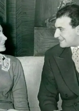 «شاه و ثریا» در مراسم عروسی «شهناز و اردشیر زاهدی»؛ سال 1336