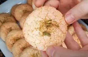 خوشمزه بپزید؛ طرز تهیه شیرینی نارگیلی بازاری برای عید نوروز