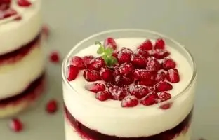 تیرامیسو انار؛ دسر خوشمزه و خوشرنگ برای شب یلدا