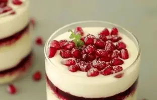 تیرامیسو انار؛ دسر خوشمزه و خوشرنگ برای شب یلدا