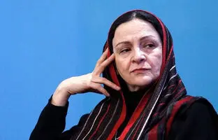 پاپاراتزی ایرانی؛ تصویری جالب از گلاب آدینه به همراه صدف اسپهبدی در تالار استاد جلیل شهناز 