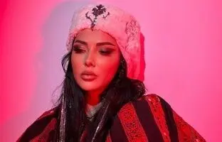 استایل به سبک سلبریتیها: استایل بهاری لیلا اوتادی با کلاه عثمانی!
