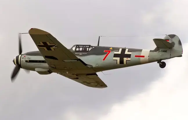 تفاوت قدرت بدنی خلبان 104 ساله جنگ جهانی با انسان‌های معمولی + ویدئو