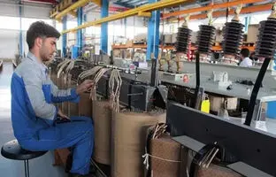  کارگران بخوانند / حقوق کارگران در زمان قطعی برق چگونه تعیین می‌شود؟ + ویدئو