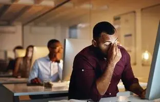 نشستن طولانی مدت طول عمر را کاهش می‌دهد