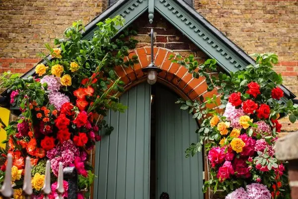  تصاویر؛ ۱۰ گیاه «خوشبو» برای کاشتن در ورودی خانه 