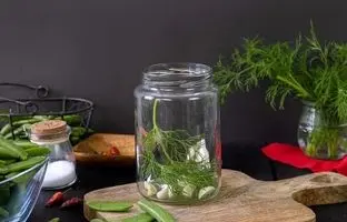 خوشمزه بپزید؛ آموزش ترشی نخود فرنگی ؛ نکات طلایی برای جلوگیری از کپک زدن ترشی