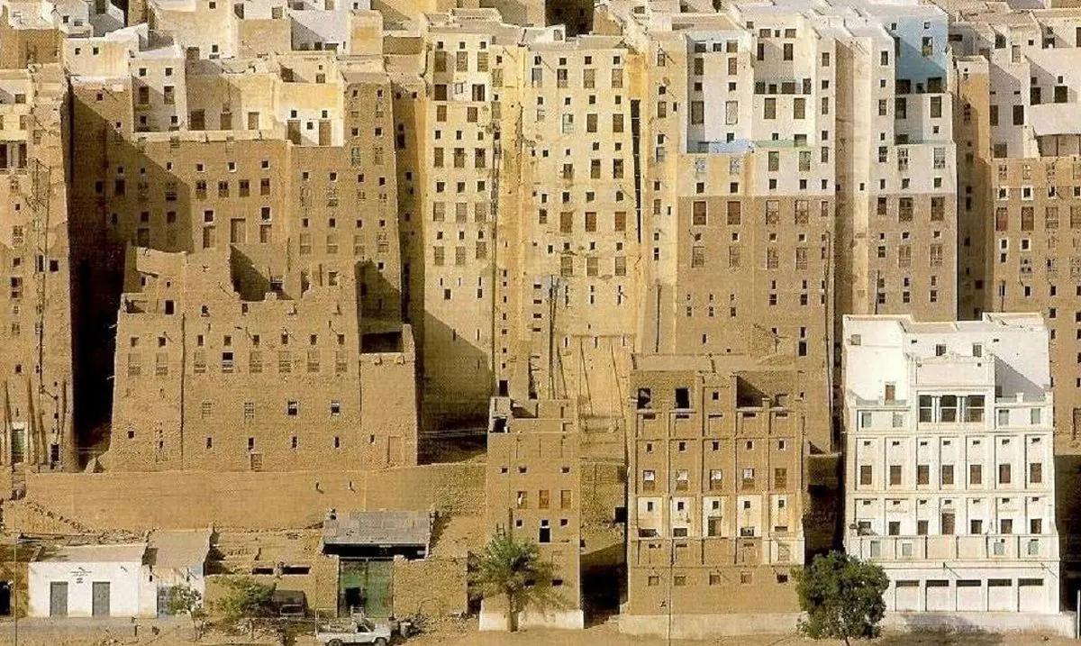 قدیمی‌ترین شهر عمودی جهان + عکس