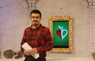  اجرای آهنگ سیاوش قمیشی توسط «پیمان طالبی» مجری صداوسیما + ویدئو