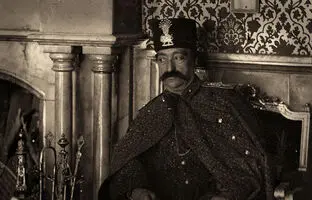 نقاشی جالب ناصرالدین شاه از زیباترین زن صیغه‌ایش در بالاخانه عمارت دوشان تپه