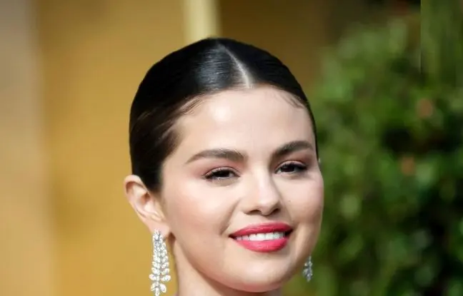 سفر در زمان؛ ژست های عاشقانه «سلنا گومز و جاستین بیبر»؛ سال 1390
