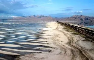 سفر به ایران قدیم؛ تصویری ناب و قدیمی از دریاچه ارومیه؛ سال 1278 + تصویر