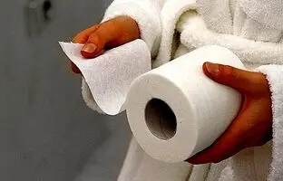 عوارض خطرناک استفاده از دستمال توالت