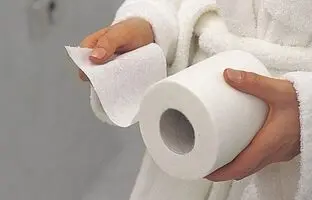 عوارض خطرناک استفاده از دستمال توالت