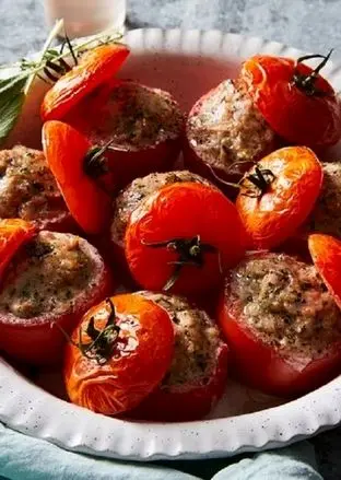 طرز تهیه 6 نوع غذای ساده با گوجه‌فرنگی + خواص آن