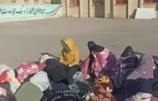 اعتراض جالب به سردی کلاس درس در اصفهان + ویدئو
