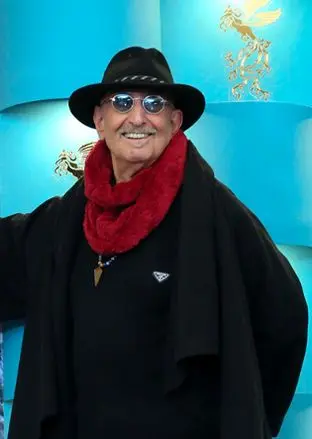 فرهاد آئیش: همسر آمریکاییم بهم اعتماد نداشت!