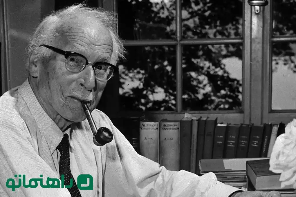بهترین پادکست‌های روانشناسی؛ سرک کشیدن به روان انسان از دید یونگ