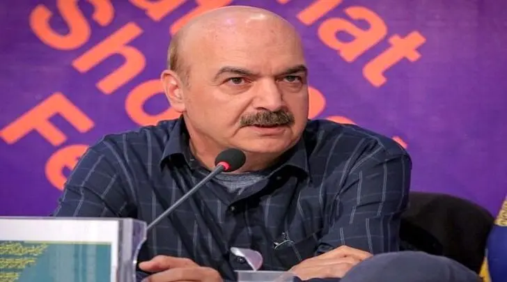  واکنش جناب‌خان به بوی سیگارِ ایرج طهماسب در استودیو! 