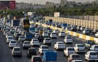 سفر به تاریخ؛ «احداث اتوبان تهران-کرج» در دهه 40؛ میدان آزادی در سال 52 + تصویر