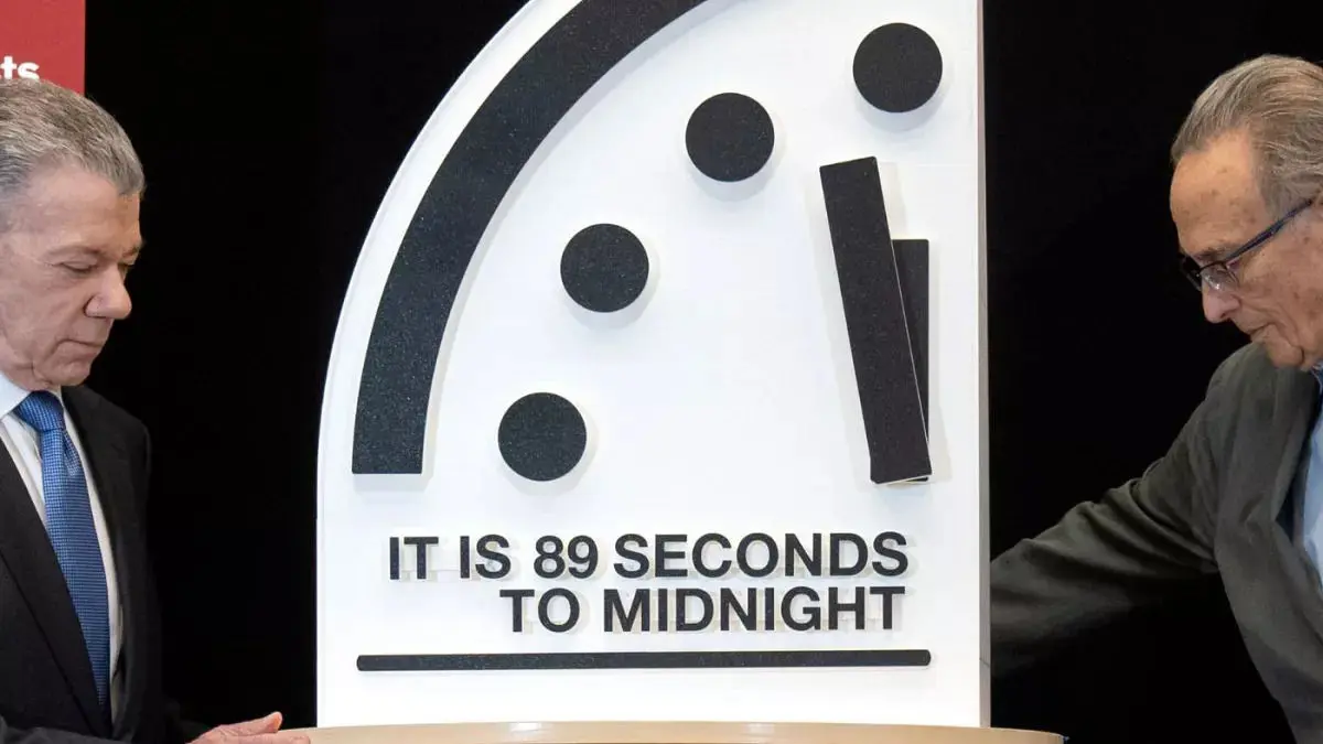 ساعت آخرزمان؛ دانشمندان می‌گویند تنها ۸۹ ثانیه به نابودی دنیا مانده است
